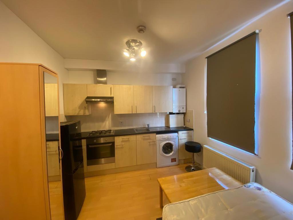 Golders Way Rooms Londra Dış mekan fotoğraf
